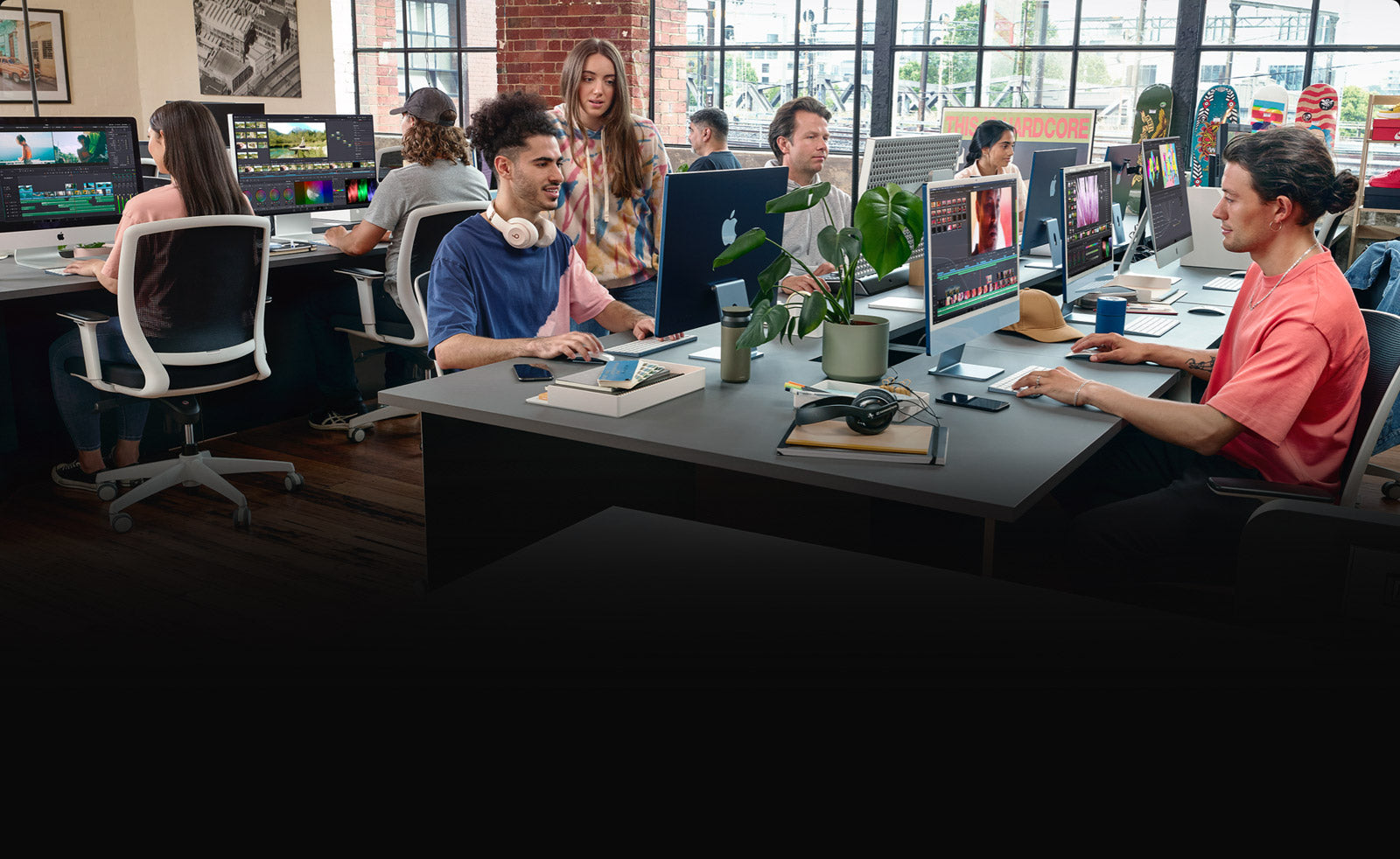 DaVinci Resolve 21 Officially Released with AI Tools & Photo Page