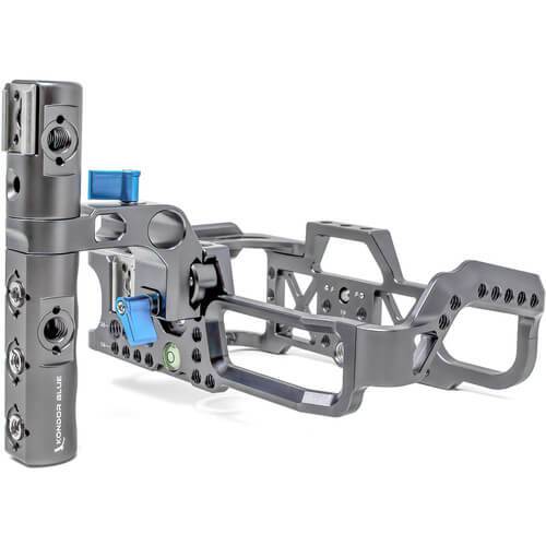 Kondor Blue full camera cage with top handle for BMPCC 4K/6K in space gray, showing the sturdy metal frame and ergonomic handle. – image 4